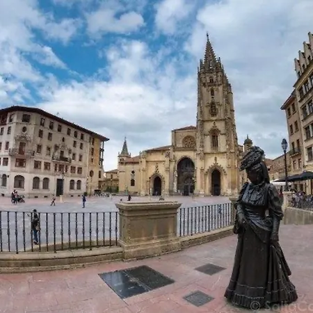 Vistas Monte Naranco Con Parking 5euros Al Dia אוביידו
