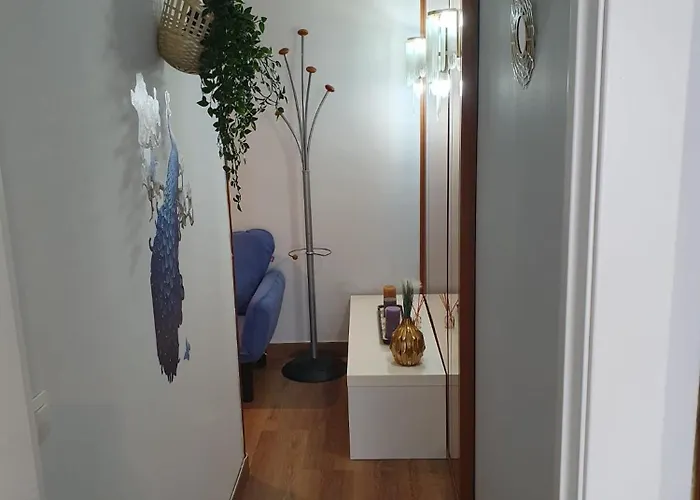 Vistas Monte Naranco Con Parking 5euros Al Dia Apartment *